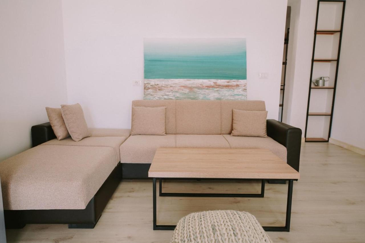 Vila Milo Himare Exterior foto