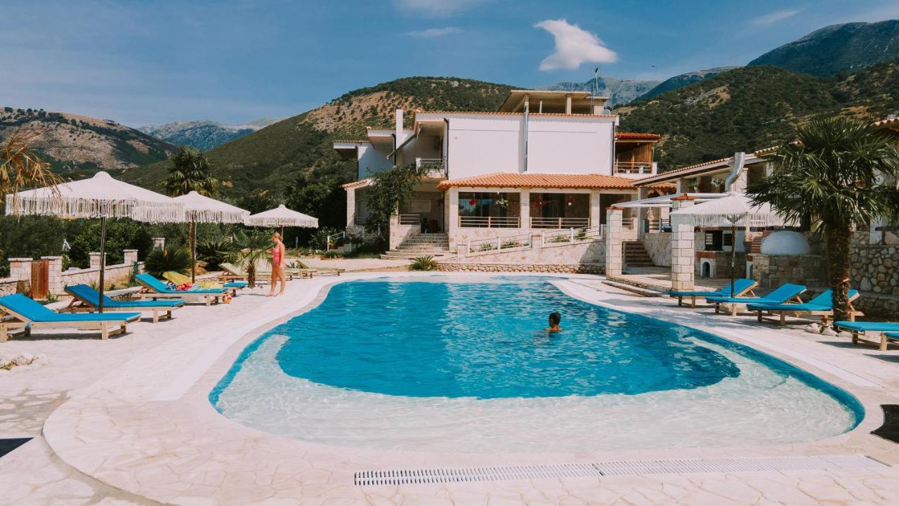 Vila Milo Himare Exterior foto