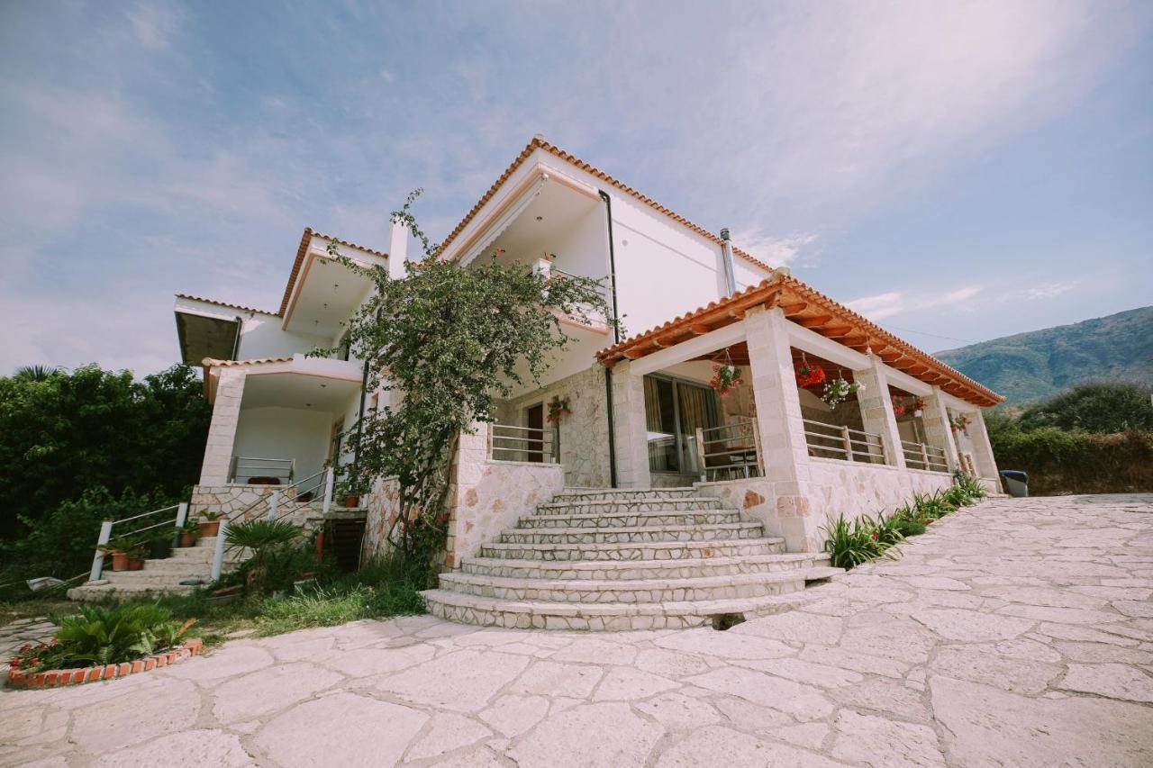 Vila Milo Himare Exterior foto