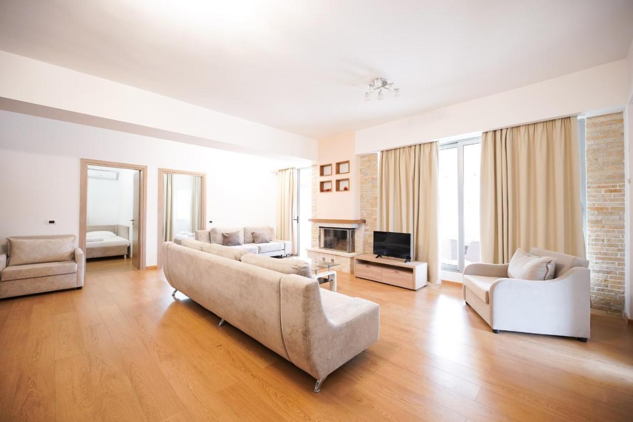 Vila Milo Himare Exterior foto