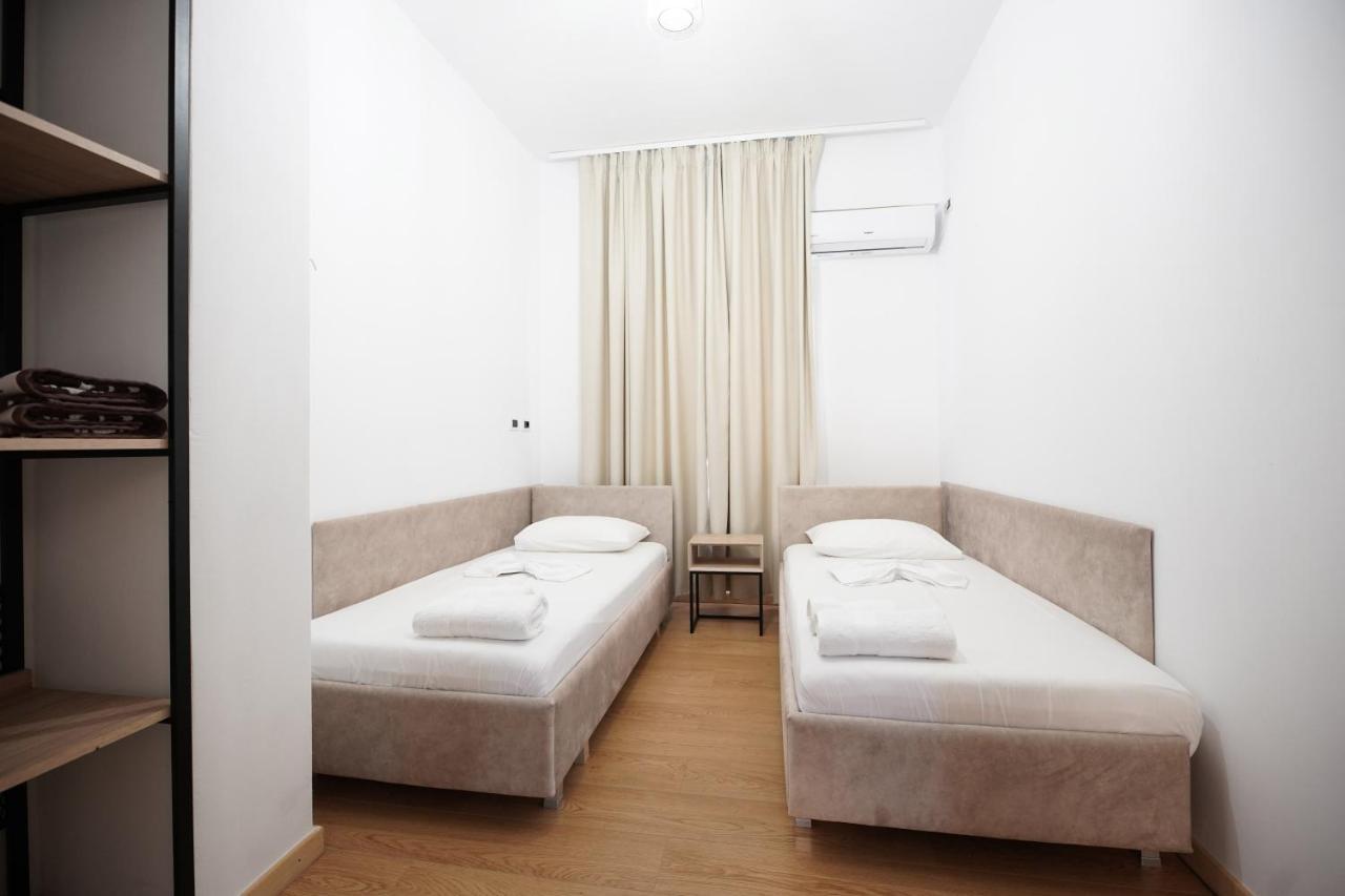 Vila Milo Himare Exterior foto